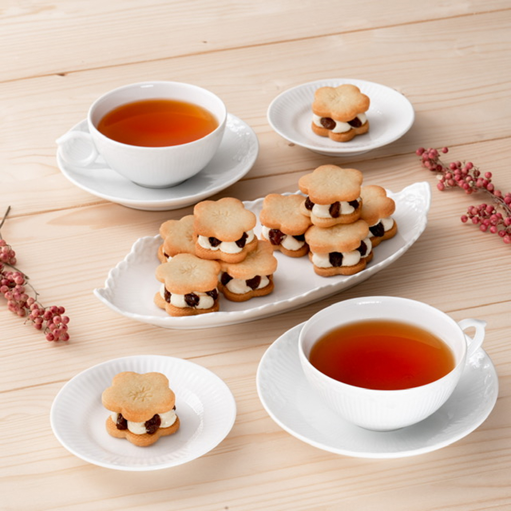 たまご屋さんの作ったおもたせスイーツ。レーズンバターサンド10個入り