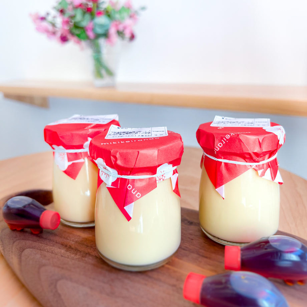 平飼い卵のみを使用した濃厚なたまごプリン4個入り