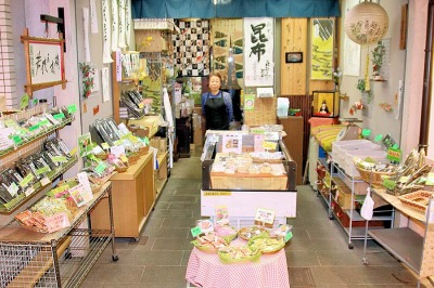 若狭屋高橋・日高・利尻・羅臼、北の海で育った昆布の専門店